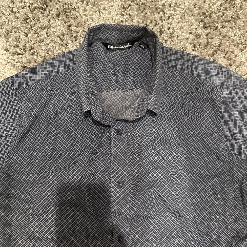 Travis Mathew Shirt Mens Size Large Gray Geometric Short Sleeve